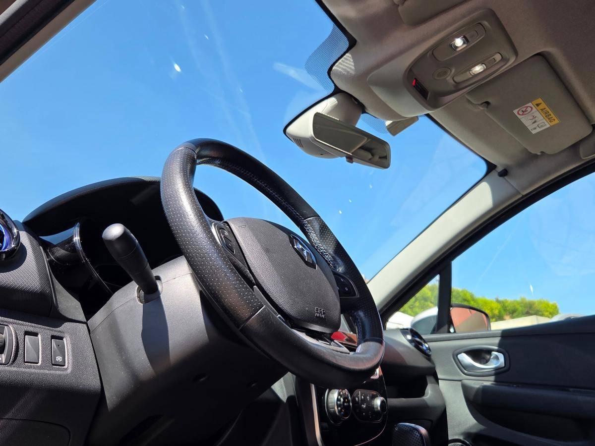 renault-clio-sport-tourer-2023-diesel-1461cc