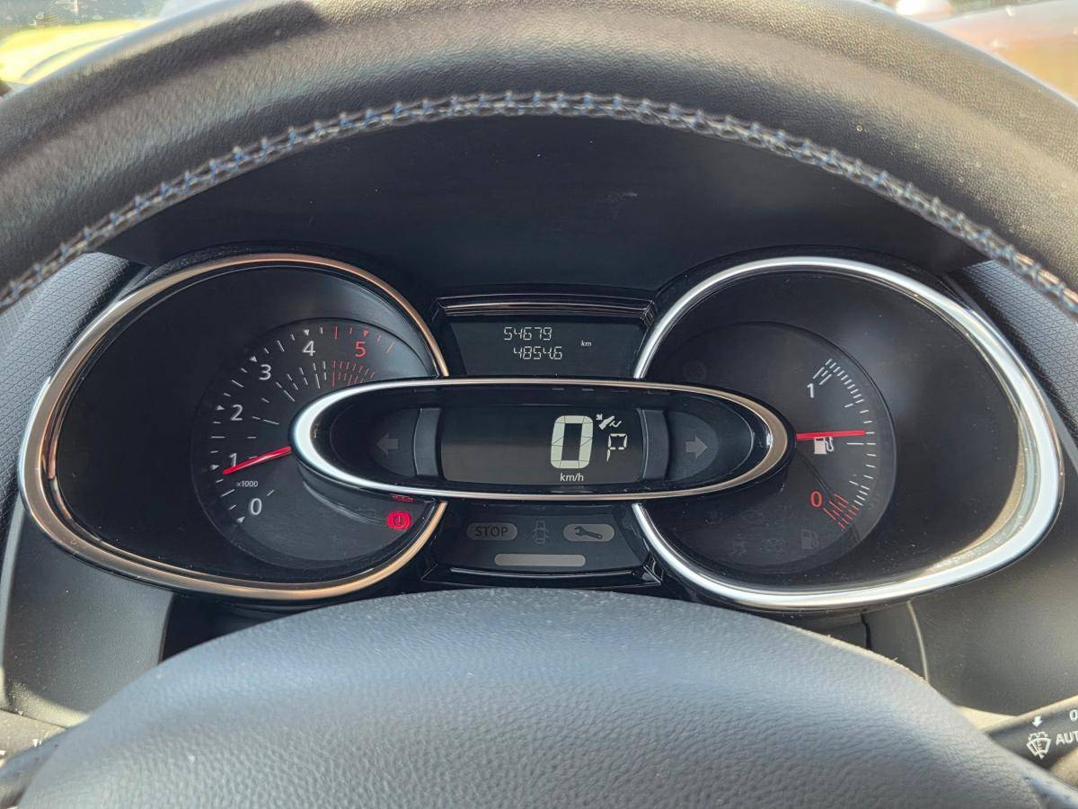 renault-clio-sport-tourer-2023-diesel-1461cc