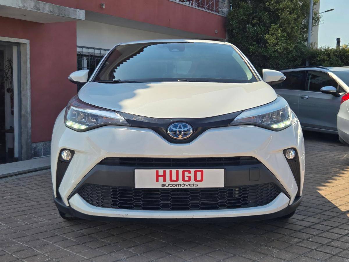 toyota-c-hr-2023-hibrido-a-gasolina-1798cc