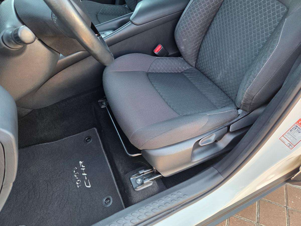 toyota-c-hr-2023-hibrido-a-gasolina-1798cc