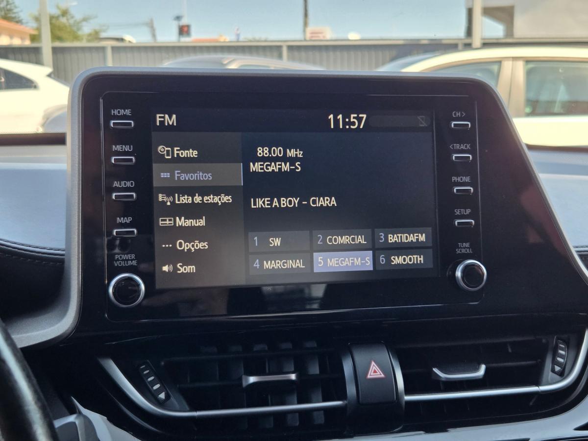 toyota-c-hr-2023-hibrido-a-gasolina-1798cc