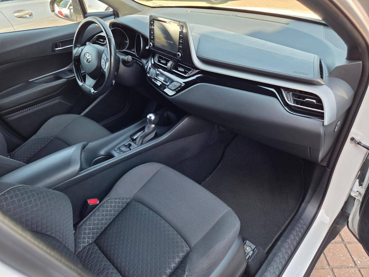toyota-c-hr-2023-hibrido-a-gasolina-1798cc