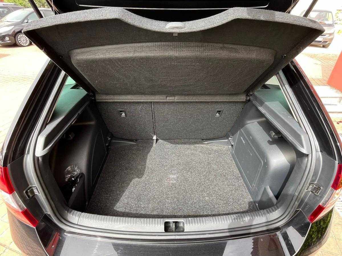 skoda-rapid-spaceback-2018-diesel-1422cc