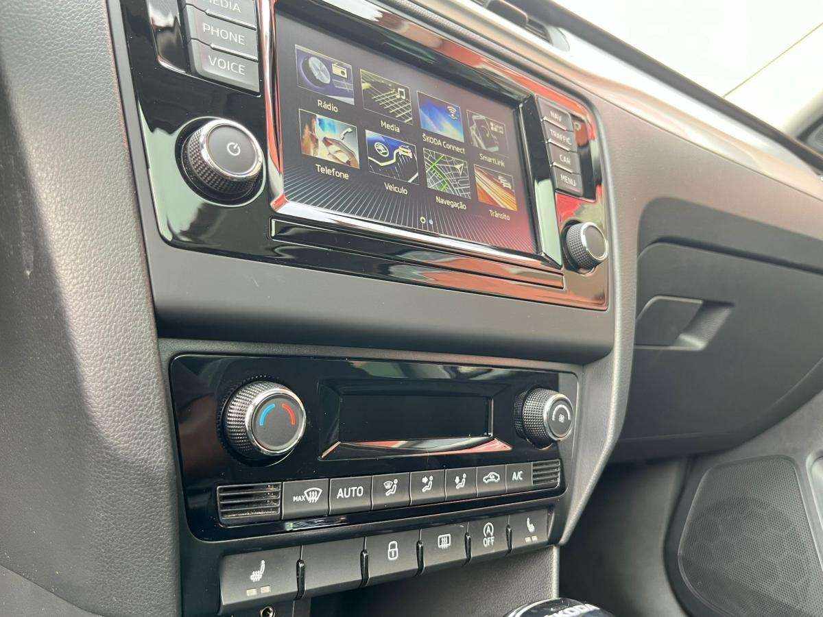 skoda-rapid-spaceback-2018-diesel-1422cc