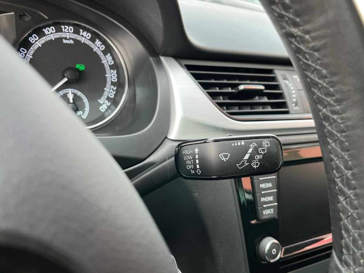 skoda-rapid-spaceback-2018-diesel-1422cc