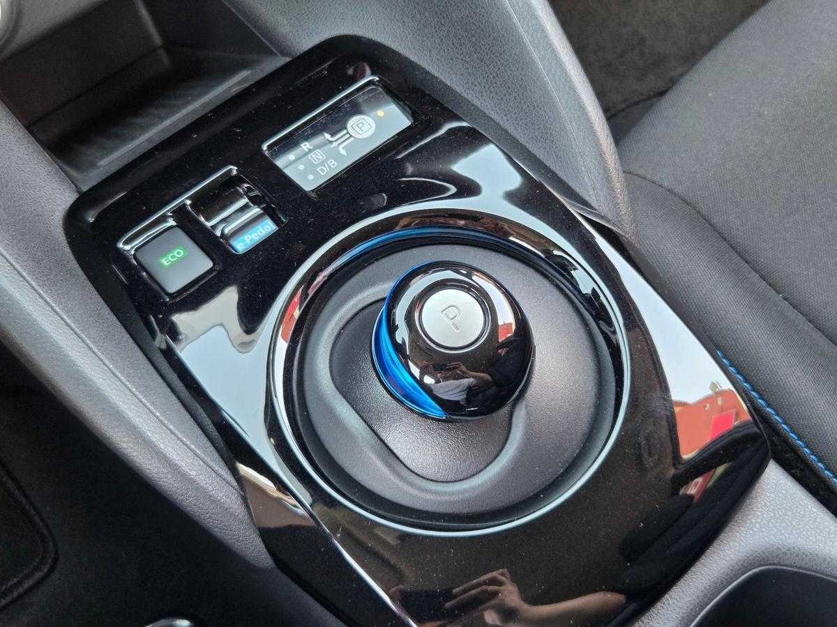 nissan-leaf-2021-eletrico-0cc