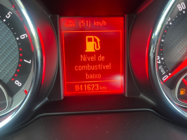opel-adam-2015-gasolina-999cc