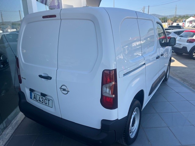 opel-combo-2021-diesel-1499cc
