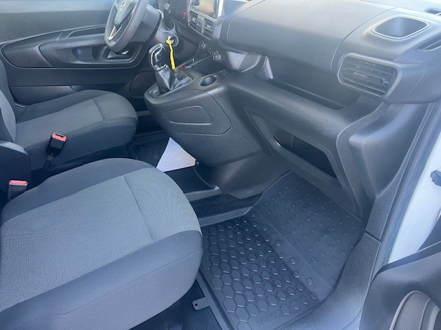 opel-combo-2021-diesel-1499cc