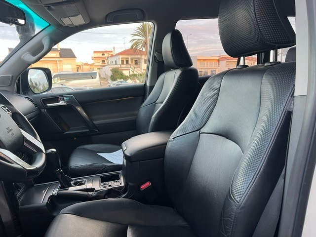 toyota-land-cruiser-2010-diesel-2982cc