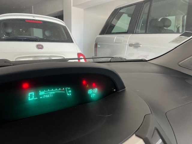 toyota-yaris-2008-diesel-1364cc