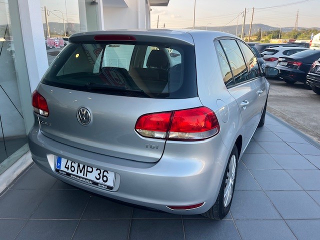 volkswagen-golf-2012-diesel-1598cc