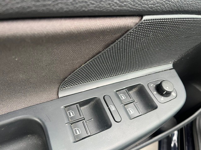 volkswagen-golf-variant-2009-diesel-1598cc