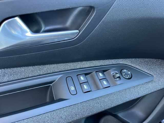 peugeot-3008-2020-diesel-1499cc