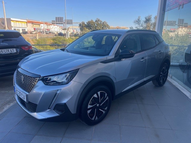 peugeot-2008-2023-gasolina-1199cc