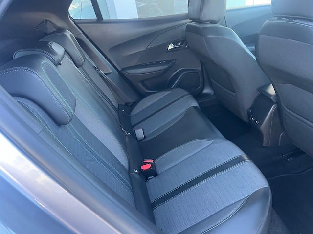peugeot-2008-2023-gasolina-1199cc