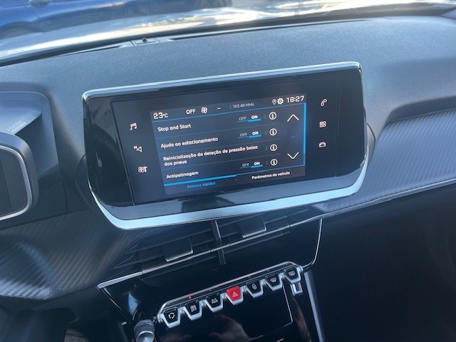 peugeot-2008-2023-gasolina-1199cc