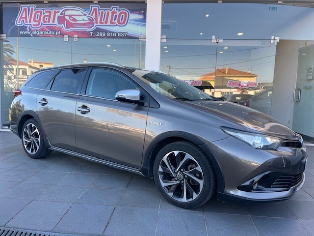 toyota-auris-touring-sports-2018-hibrido-a-gasolina-1798cc