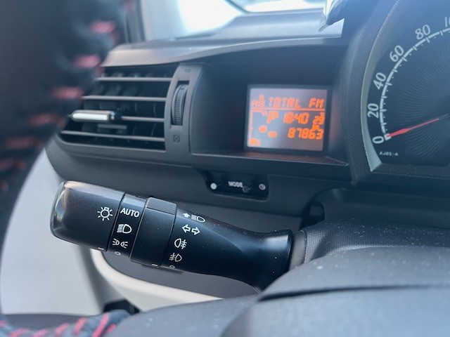 toyota-iq-2014-gasolina-998cc