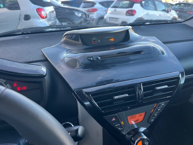 toyota-iq-2014-gasolina-998cc