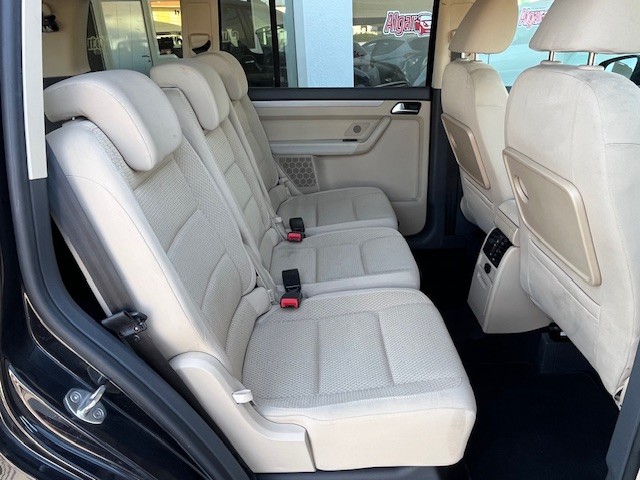 volkswagen-touran-2011-diesel-1598cc