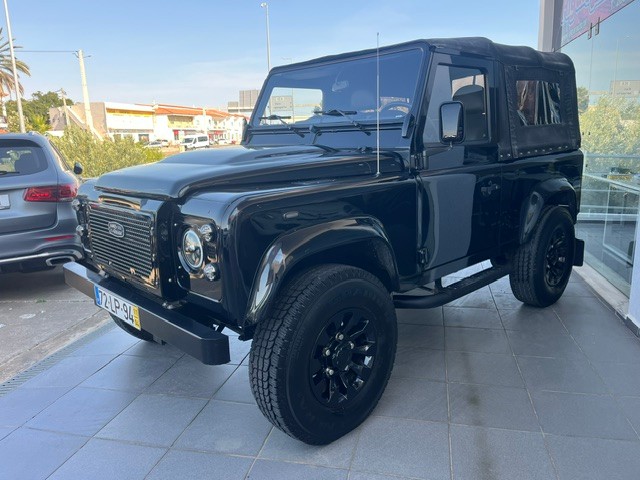 land-rover-defender-2011-diesel-2402cc