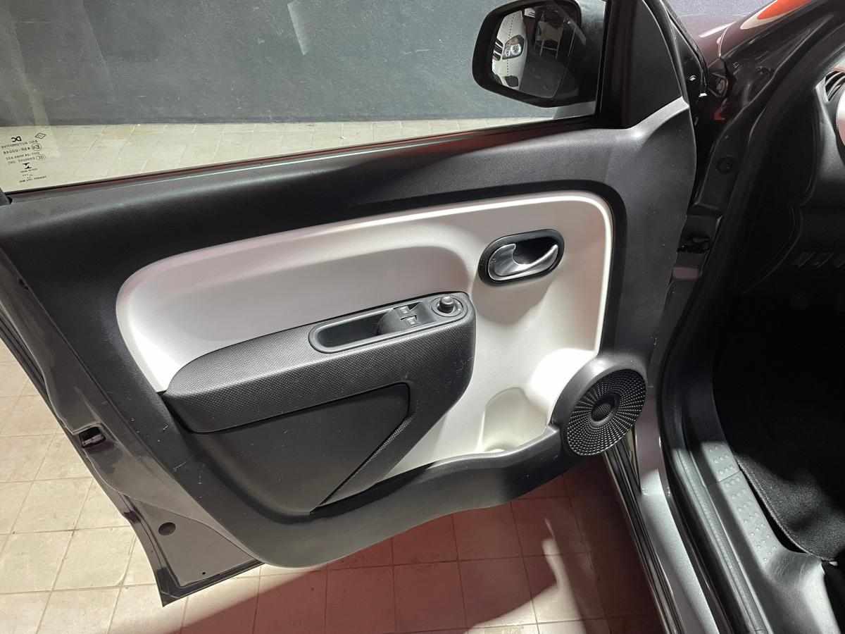 renault-twingo-1-0-sce-2018-gasolina-999cc