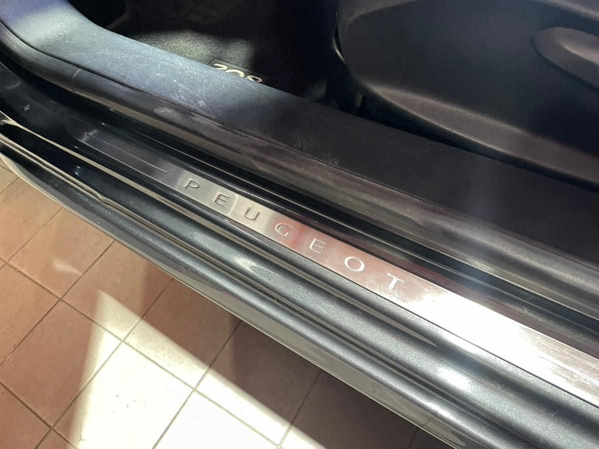 peugeot-208-1-6-bluehdi-2018-diesel-1560cc