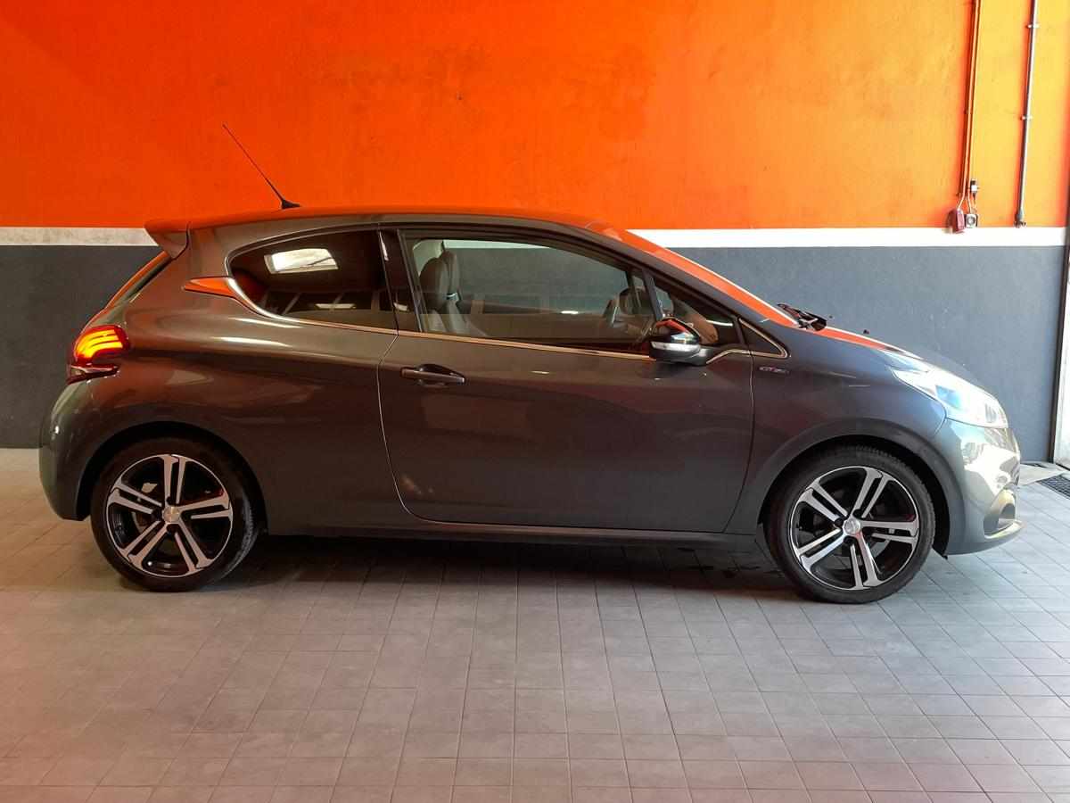 peugeot-208-1-6-bluehdi-2018-diesel-1560cc