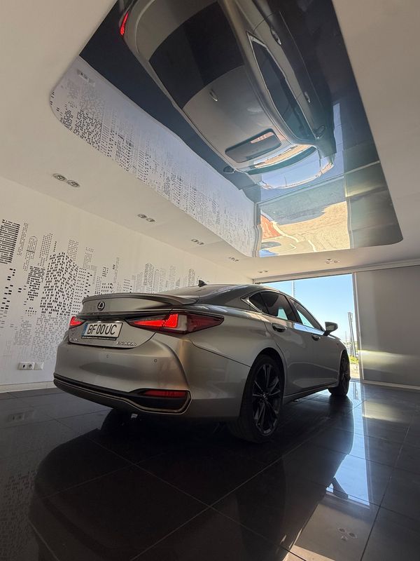 lexus-es-2023-hibrido-a-gasolina-2487cc