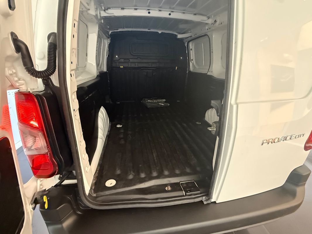 toyota-proace-2021-diesel-1499cc