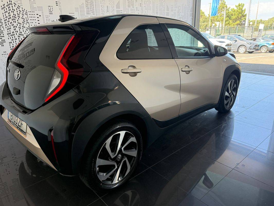 toyota-aygo-2024-gasolina-998cc