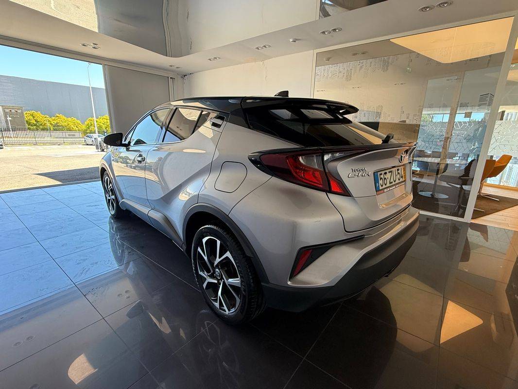 toyota-c-hr-2020-hibrido-a-gasolina-1798cc