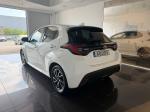 toyota-yaris-2021-hibrido-a-gasolina-1490cc