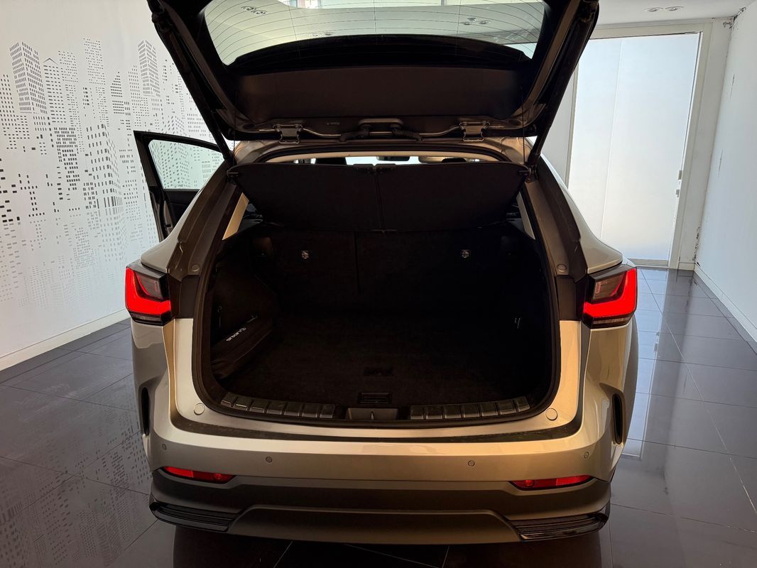 lexus-nx-2024-hibrido-a-gasolina-2487cc