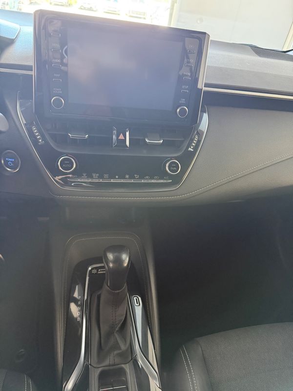 toyota-corolla-2021-hibrido-a-gasolina-1798cc