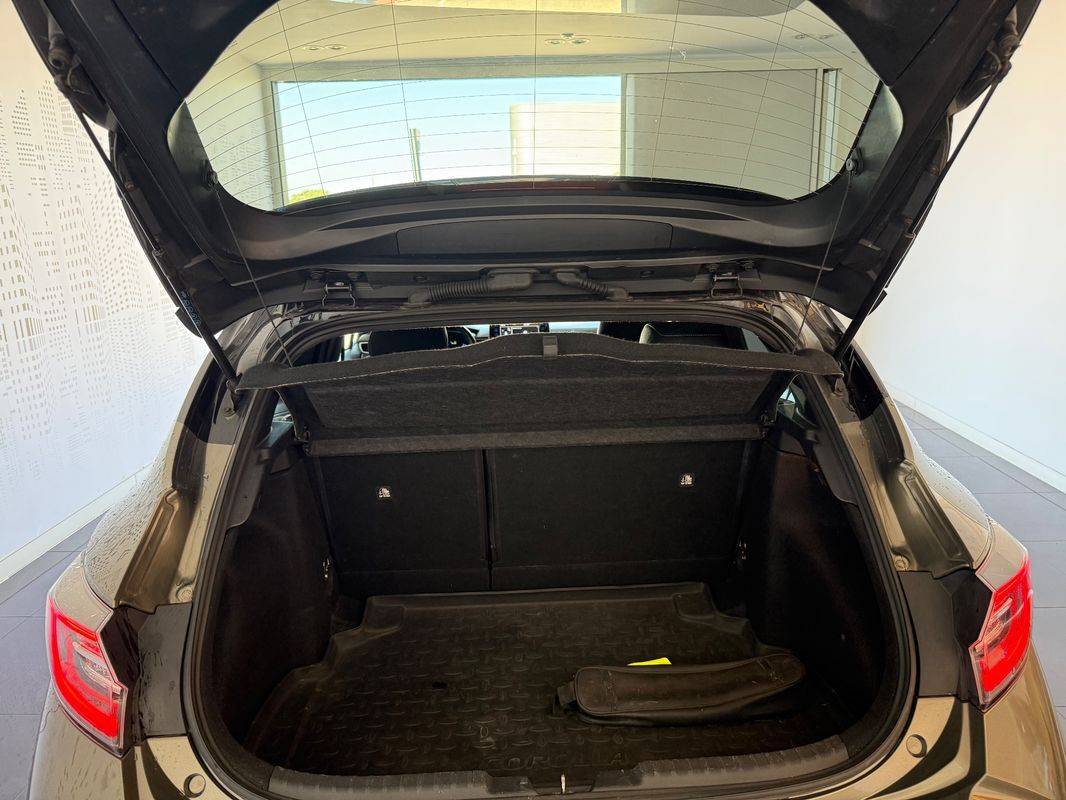 toyota-corolla-2021-hibrido-a-gasolina-1798cc