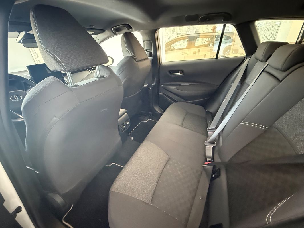 toyota-corolla-2023-hibrido-a-gasolina-1798cc
