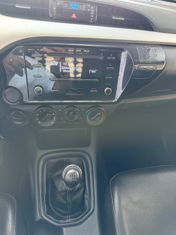 toyota-hilux-2023-diesel-2393cc