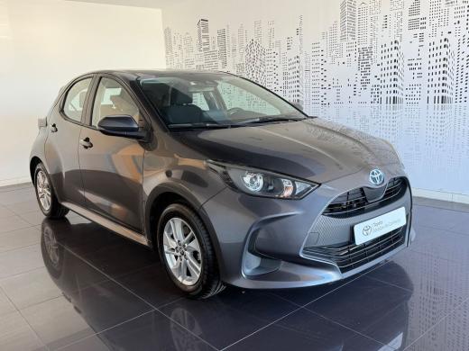 toyota-yaris-2022-hibrido-a-gasolina-1490cc