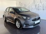 toyota-yaris-2022-hibrido-a-gasolina-1490cc