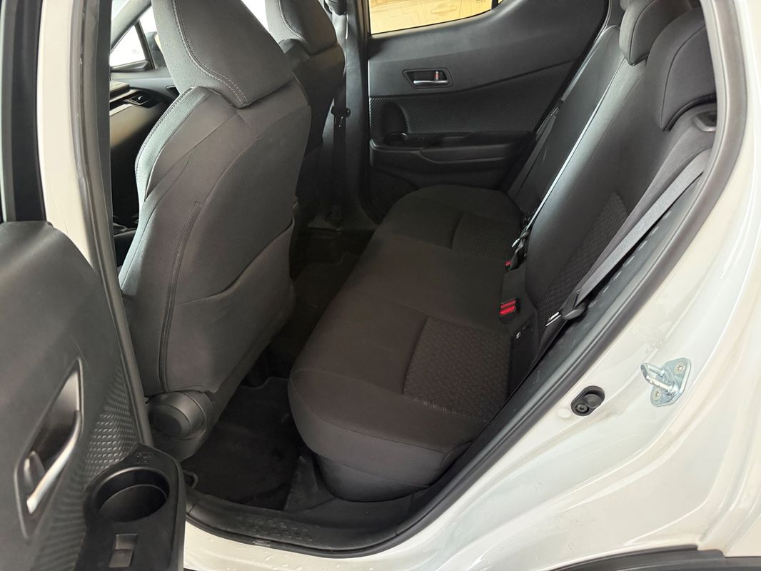 toyota-c-hr-2022-hibrido-a-gasolina-1798cc