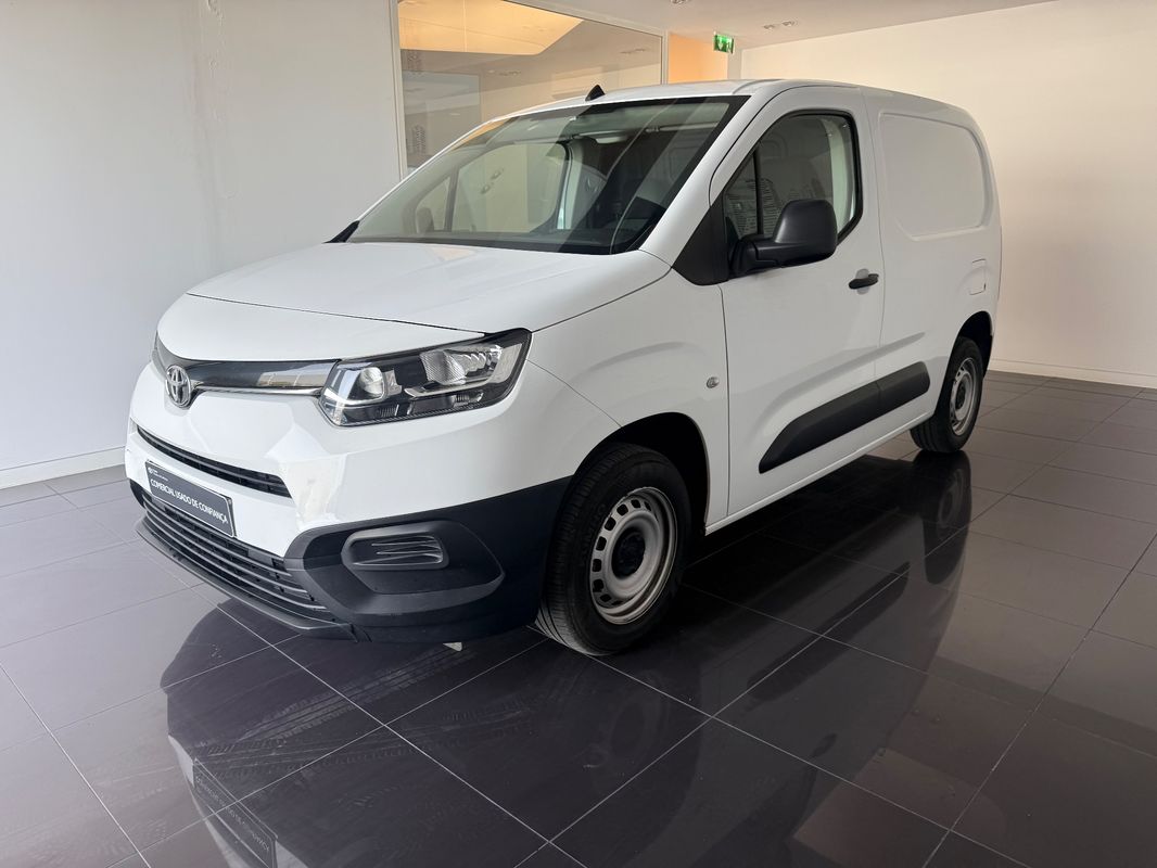 toyota-proace-2022-diesel-1499cc