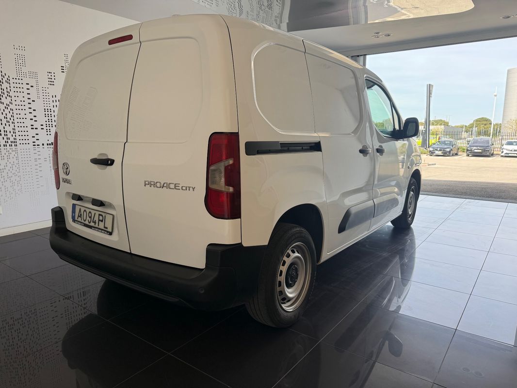 toyota-proace-2022-diesel-1499cc