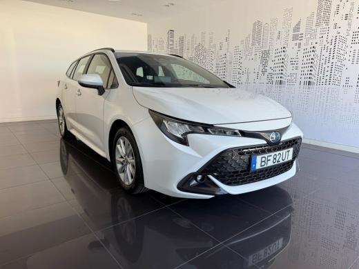 toyota-corolla-2023-hibrido-a-gasolina-1798cc