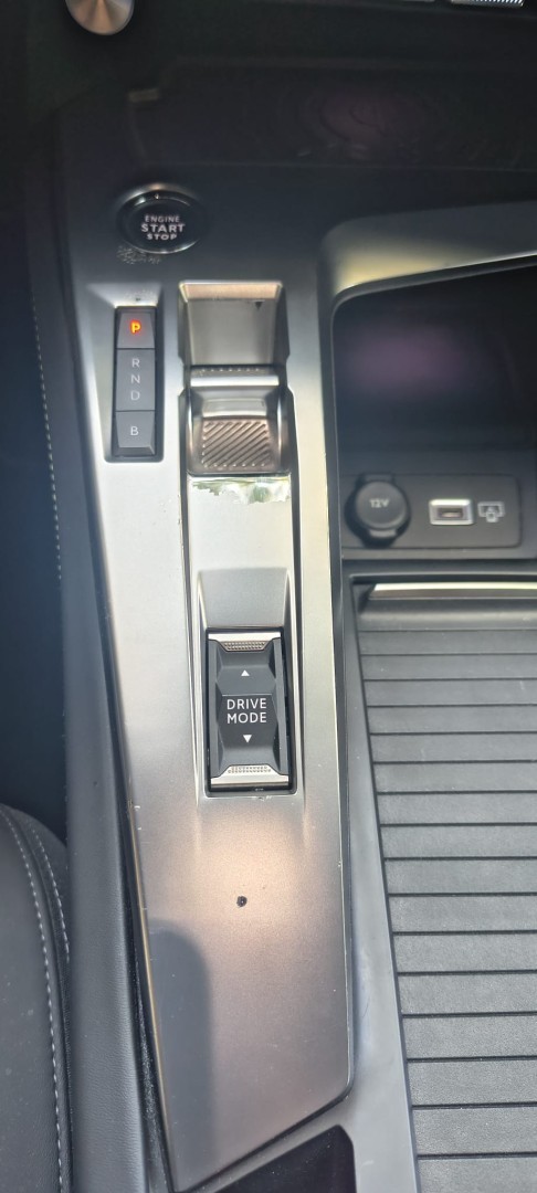 peugeot-308-2022-hibrido-1598cc