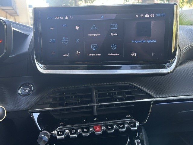 peugeot-2008-2019-gasolina-1199cc
