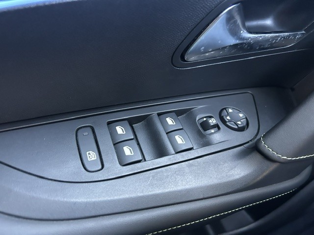 peugeot-2008-2019-gasolina-1199cc