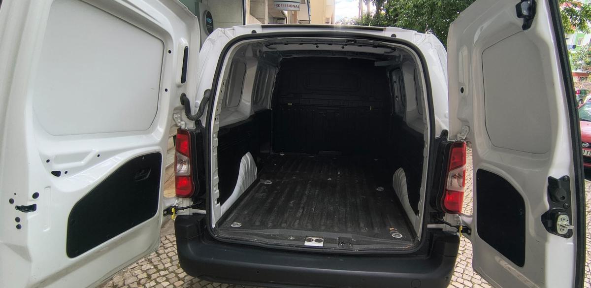 peugeot-partner-2024-diesel-1500cc