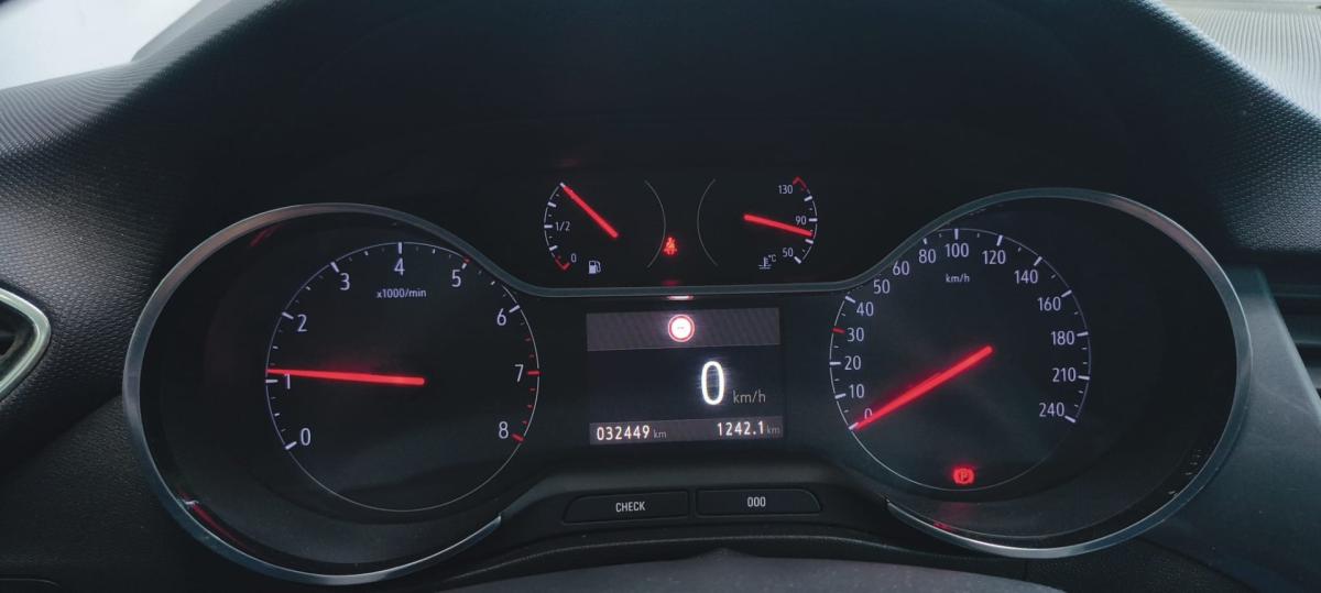 opel-crossland-2023-gasolina-1199cc